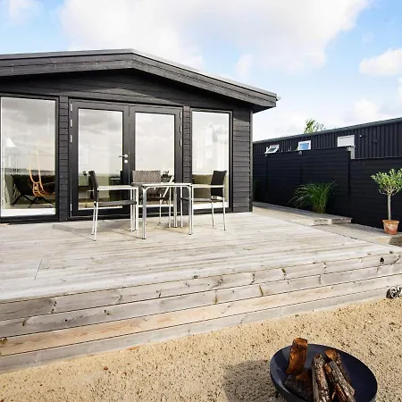 Alluring Holiday Home In S Nder Stenderup With Terrace Prázdninový dům *